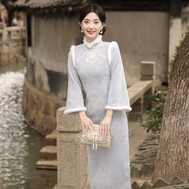 Traditional Chinese Dress for Winter Events